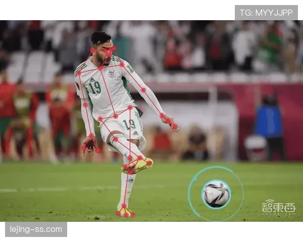 裁判沟通系统如何影响足球判罚效率与误判率解析