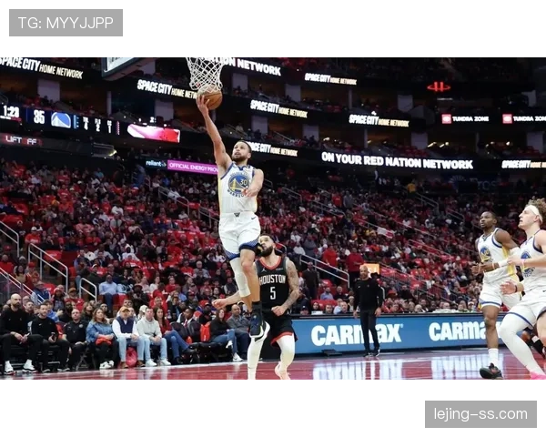 格林较上季挡拆组织回升 拉开库里外线空位