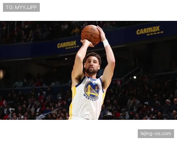 克莱·汤普森三分效率提升显著 拉开防守创造持续得分空间